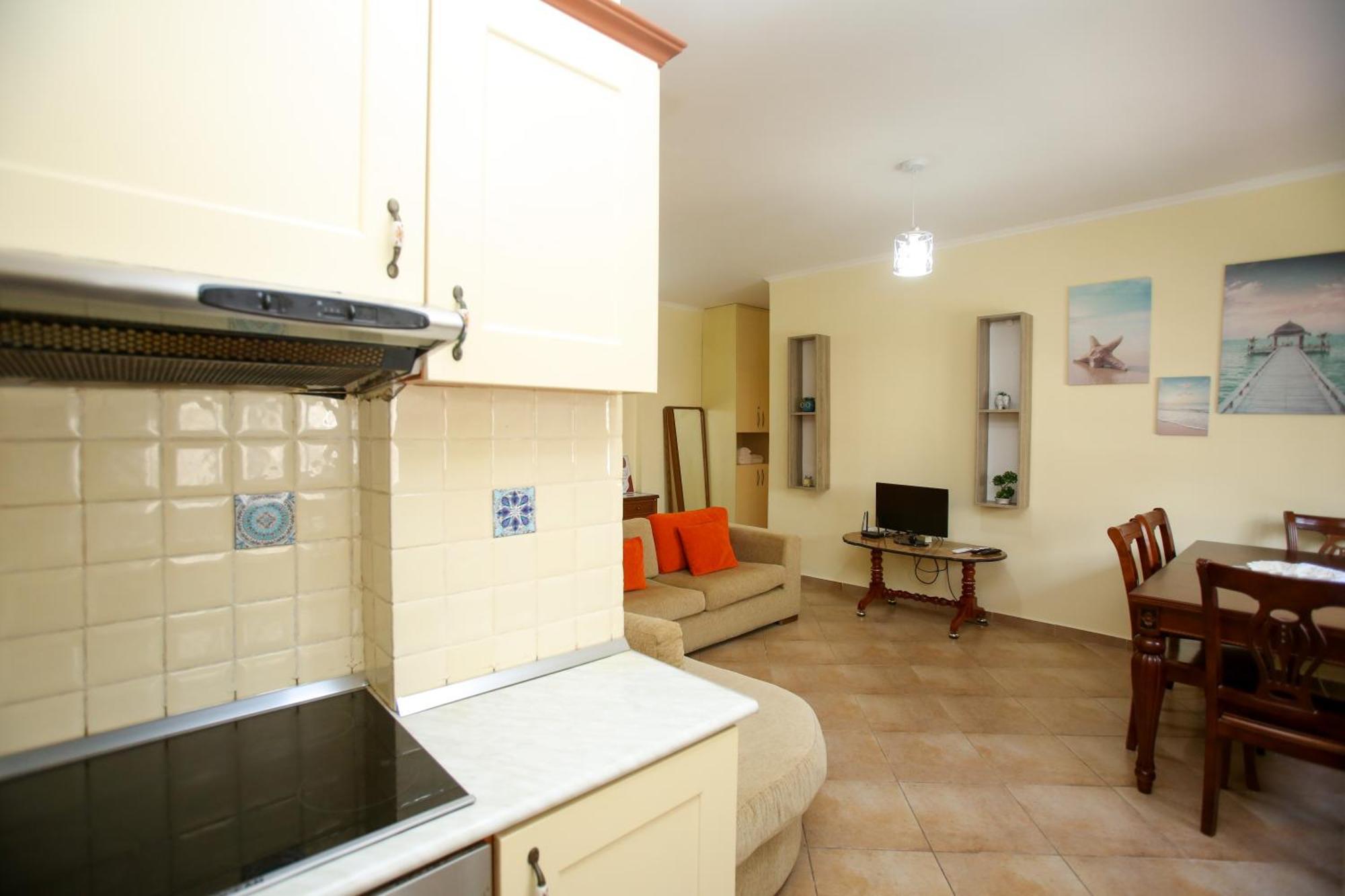 Apartament Fm 3 Wlora