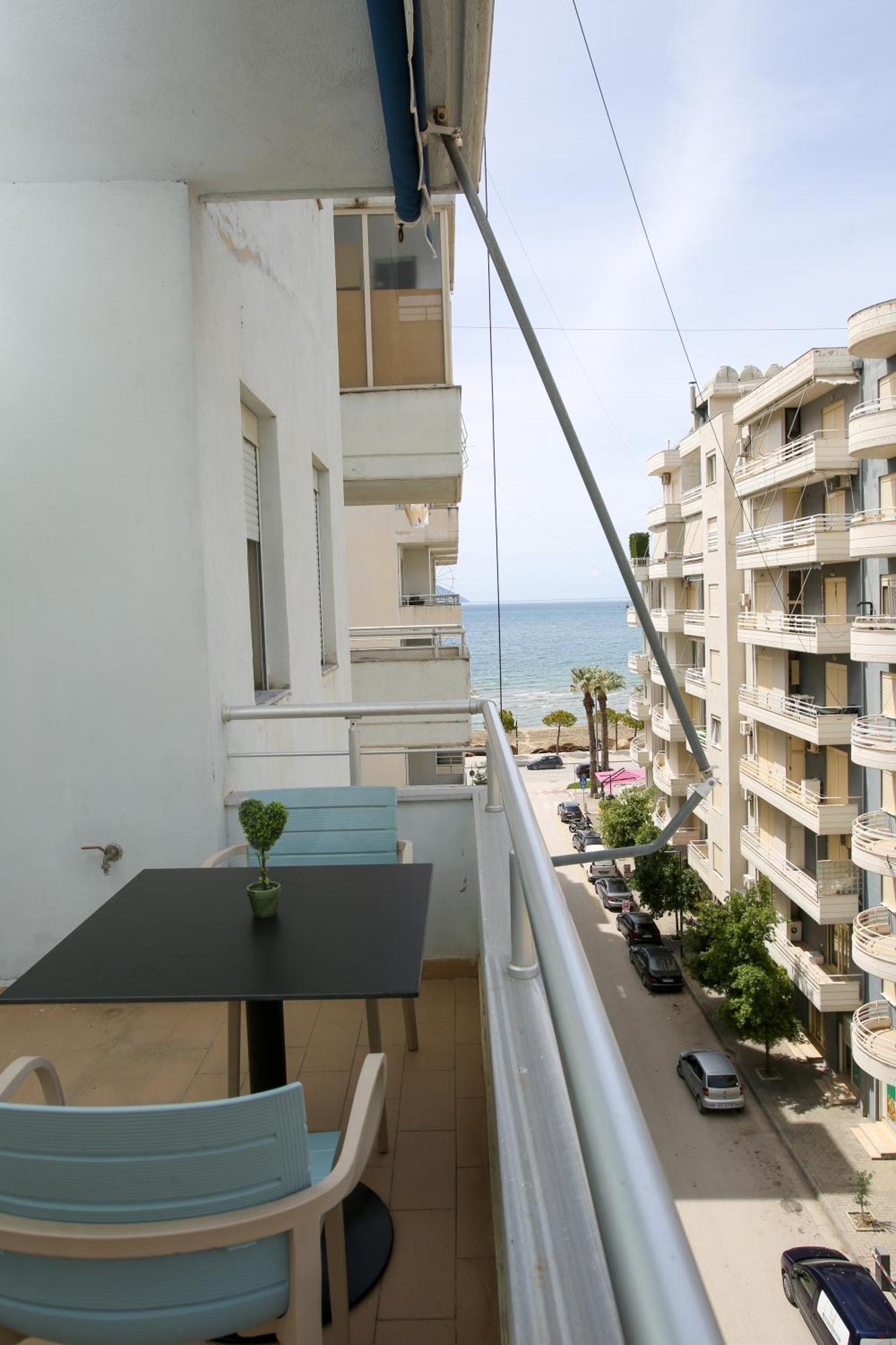 Fm 3 * Vlore